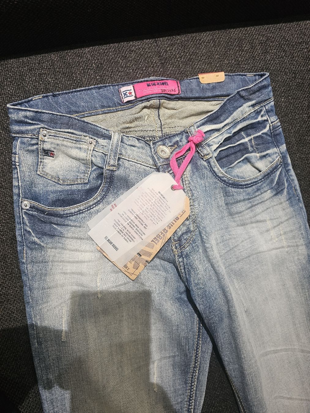 Jeans: Jeans Neu – Nuovo e nell'imballaggio originale da Zunzgen venduto da Fleksi