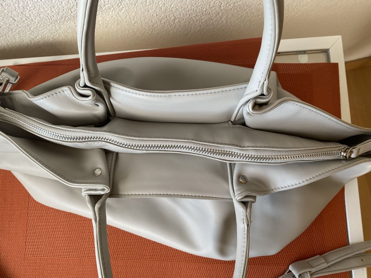 Taschen für Damen: Sac à main simili  – Gebraucht aus Binningen von ciel02 4