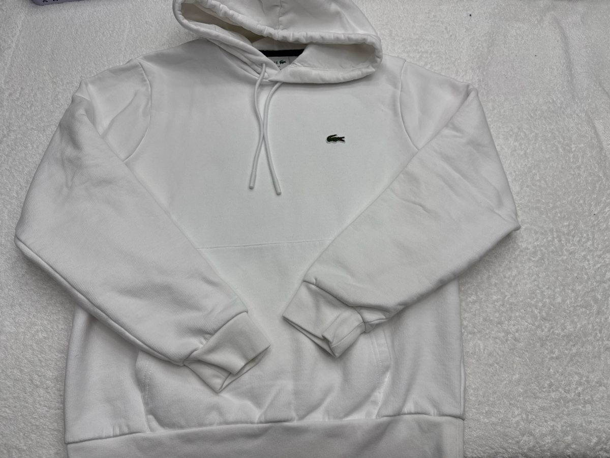 Lacoste Pullover & Sweatshirts: Sweat Lacoste blanc taille M comme neuf 100%authentique – Neu (gemäss Beschreibung) aus Chenens von anasantos90 1