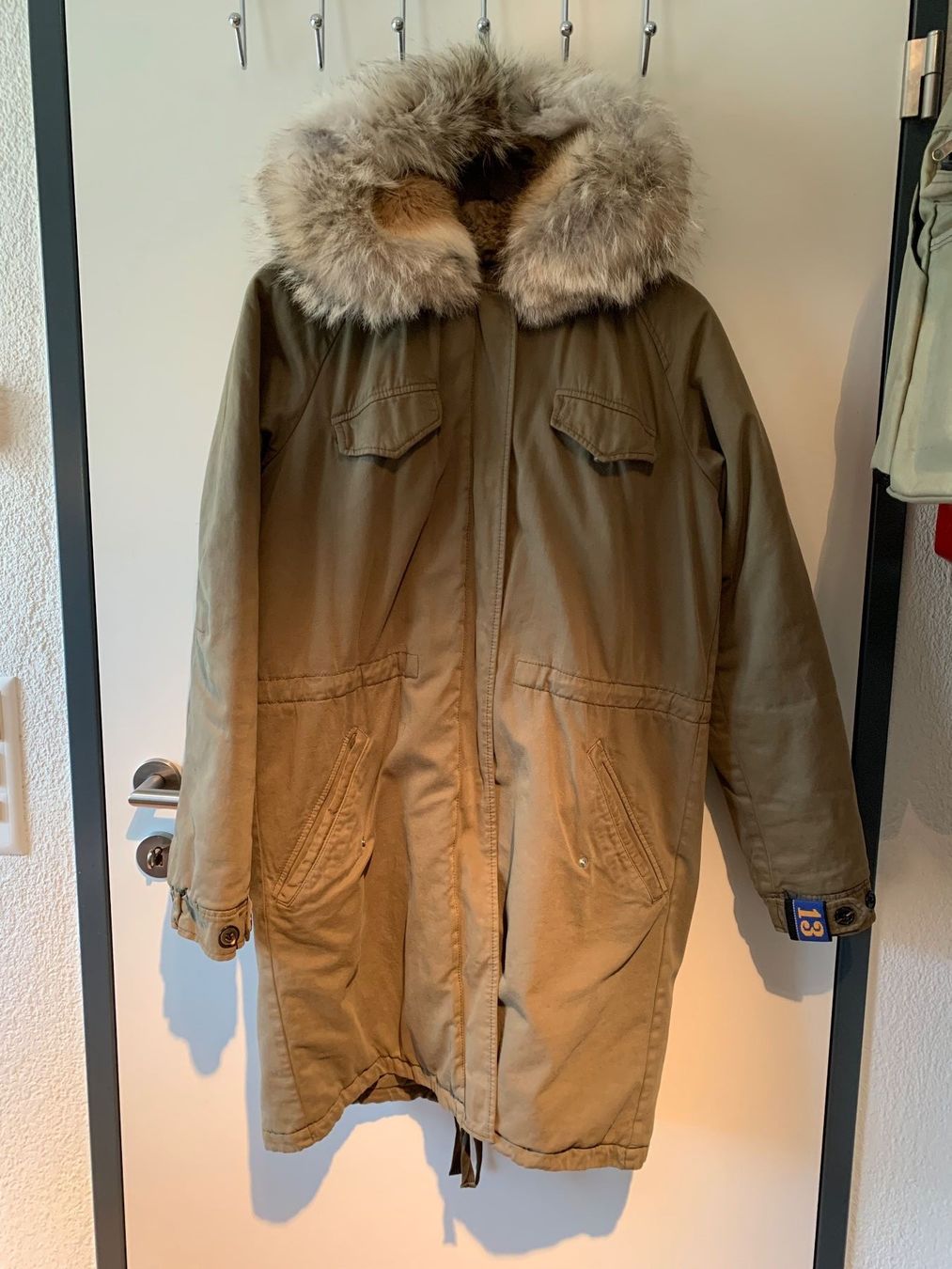 Cappotti: HIGHCLASS Parka mit echtem Fell, LEMPELIUS Berlin, Original – Usato da Rüschlikon venduto da Brixen07 1