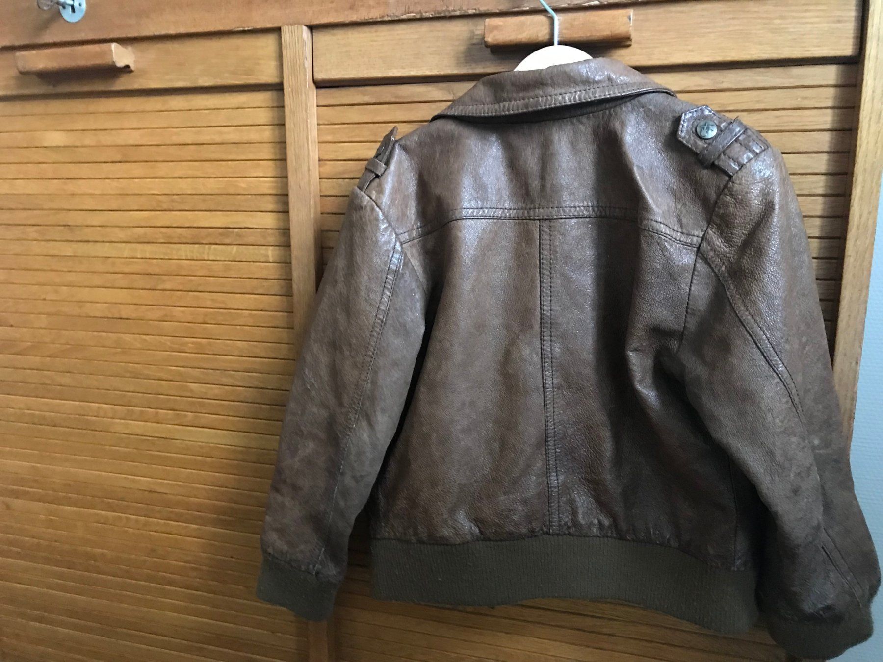 H&M Giacche & Cappotti: Coole Lederjacke Retro-Style Gr. 122 Kinder – Nuovo (secondo la descrizione) da Wädenswil venduto da Aniares2 3