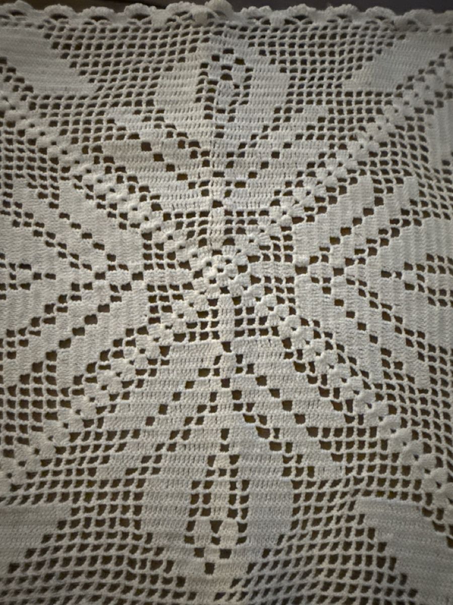 Sonstige Tischwäsche: Handgestrickte Deckchen, weiss, neuwertig, Frühling – Neu (gemäss Beschreibung) aus Spreitenbach von BIH2005 1