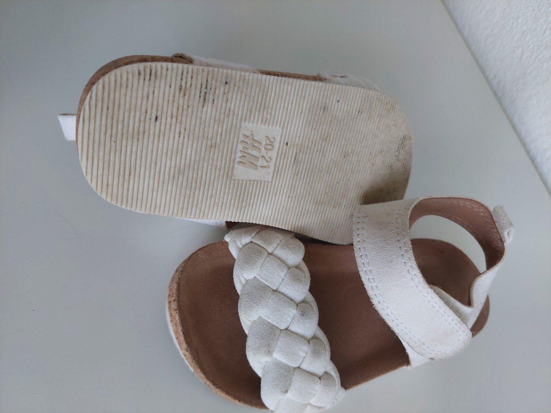H&M Schuhe für Mädchen: WEISSE SANDALEN GR. 20/21 – Gebraucht aus Münchenstein von Strupfi 2
