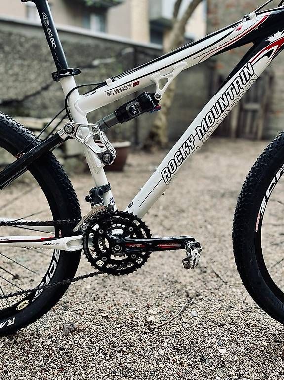 Biciclette: Mountainbike Rocky Mountain Element 50 – Usato da Basel venduto da fawema 3