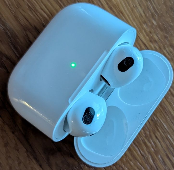 Apple Cuffie: Apple AirPods (3rd generation) – Usato da Zürich venduto da Galaverna