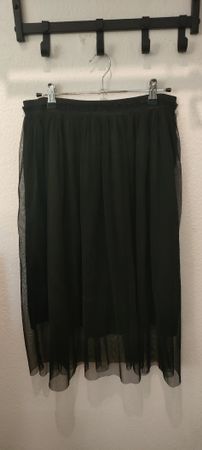 Schwarzer Jupe