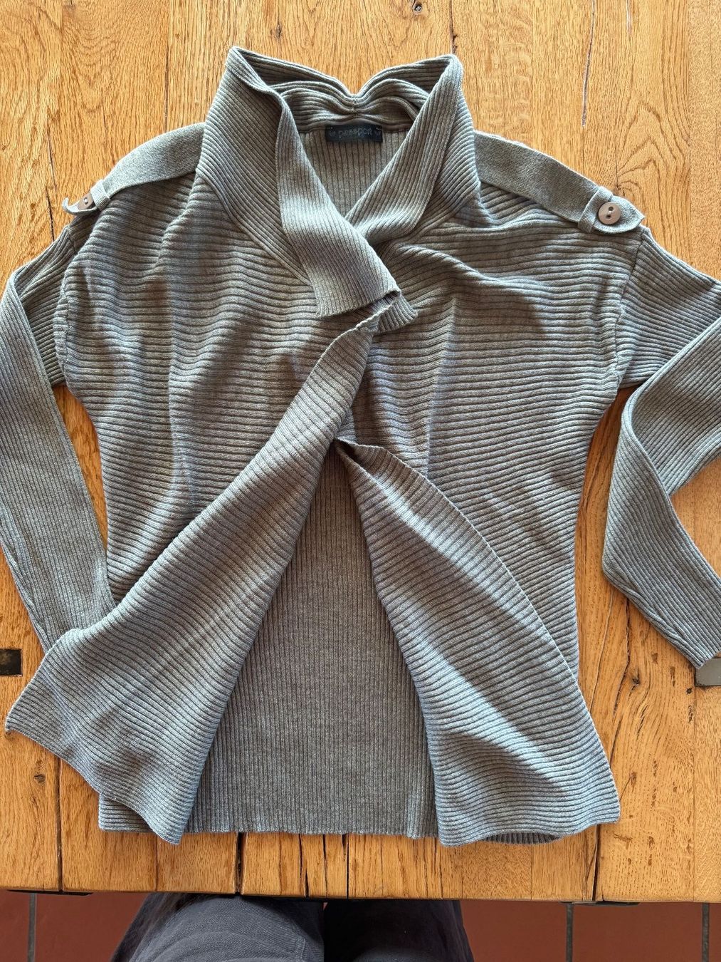 Jacken: Feine Strickjacke Passport, Gr. M – Gebraucht aus Oberrohrdorf von maggys15 2