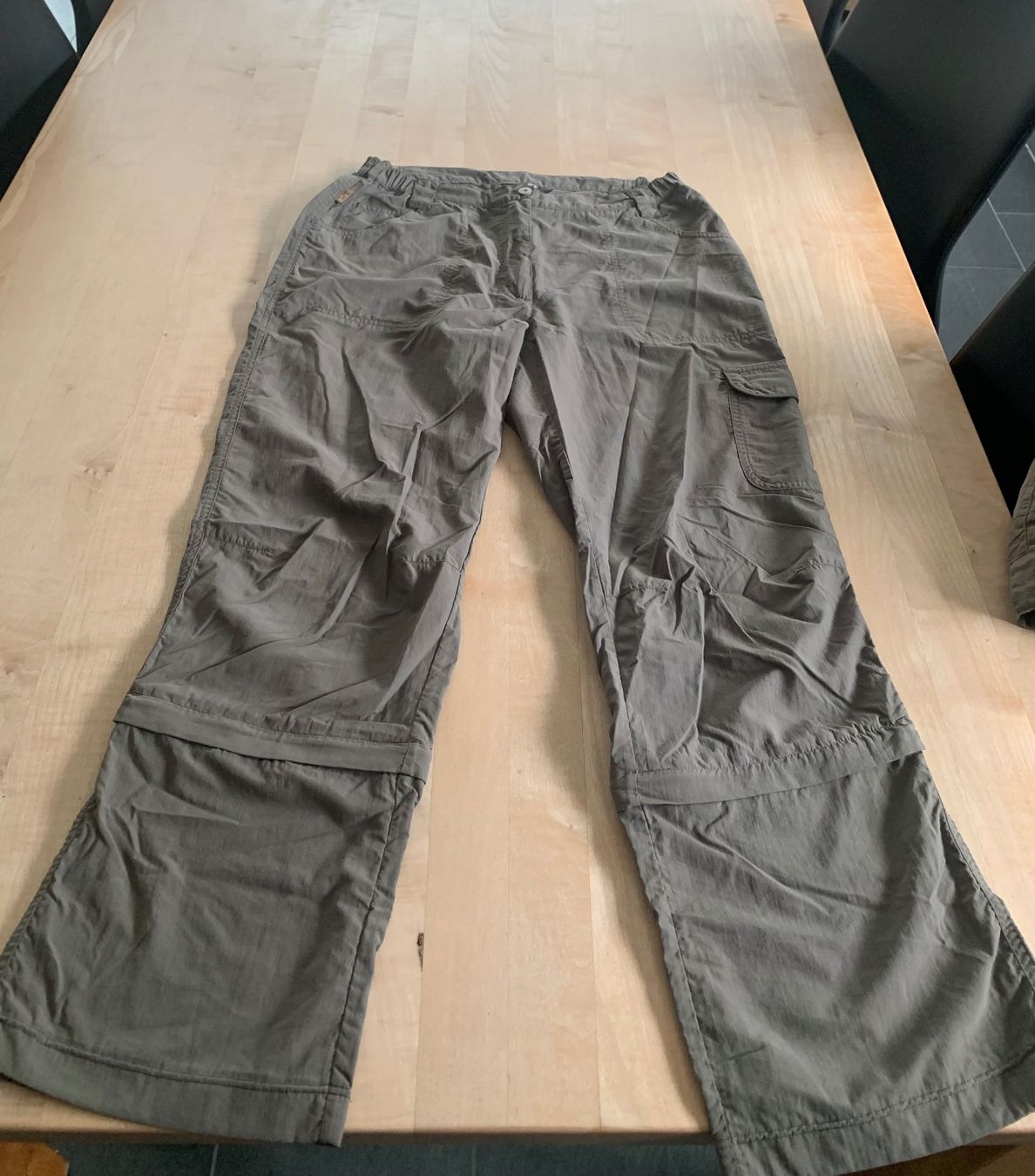 Salewa Pantalons: Damen-Freizeithose (Salewa) Gr.40 – D'occasion à Azmoos par Verwir64 2