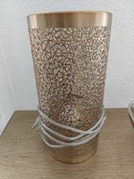 MessingfarbeneLampe mit Muster - Stimmungsvolle Beleuchtung!