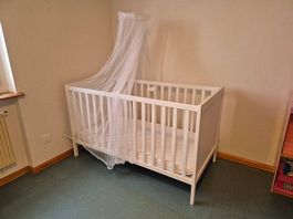 Mückenschutz für Babybett