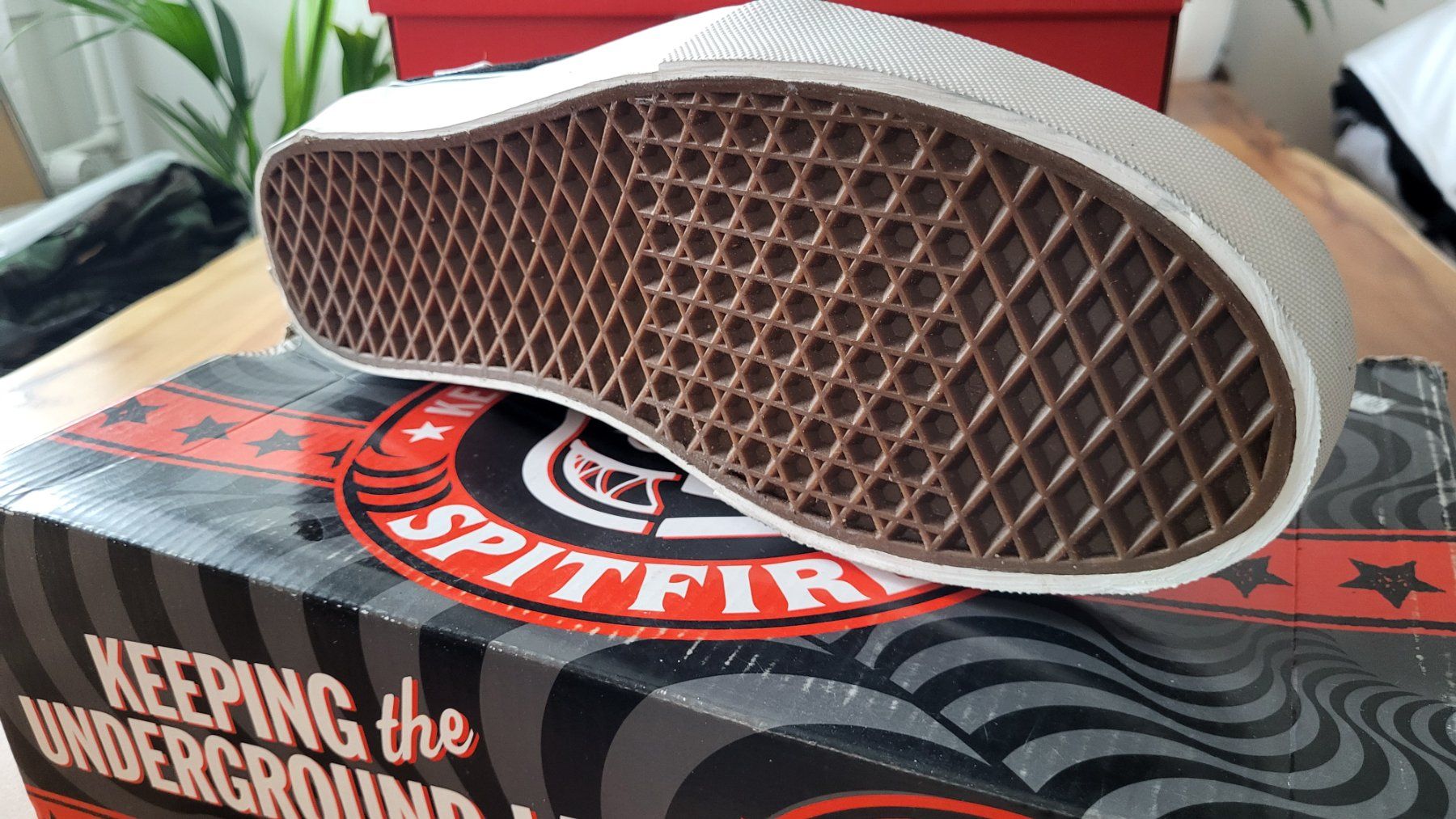 Vans Scarpe da uomo: Vans X TNT 5ive X Spitfire Skate shoe – Nuovo (secondo la descrizione) da Bern venduto da Sneakerheadz 4
