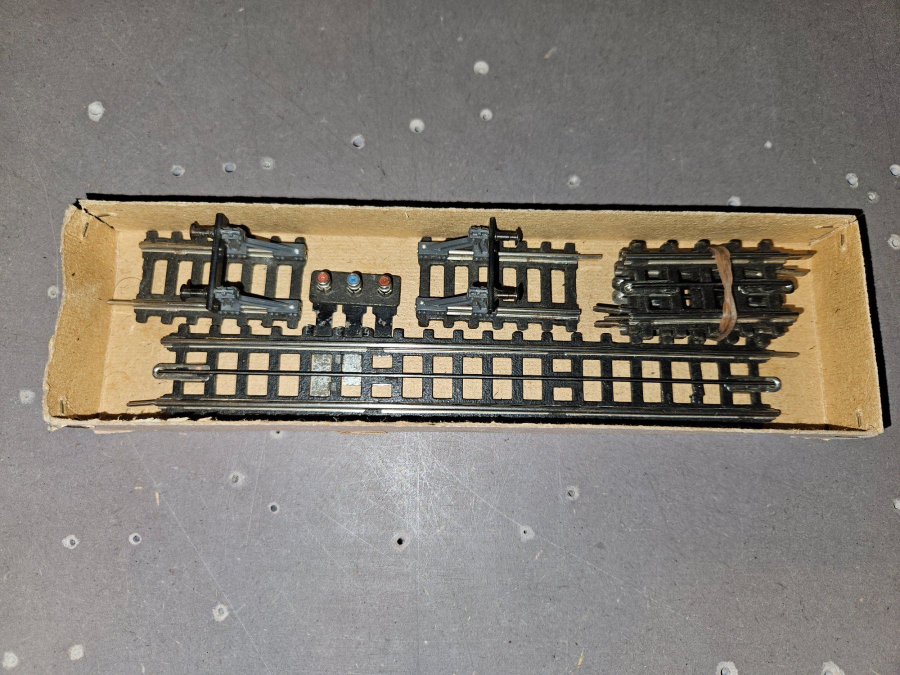 Trix Modelleisenbahnen: Trix Express Gleise  ohne OVP – Gebraucht aus Bern von lukas90pilze 4