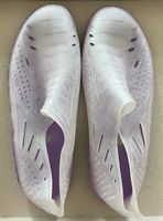 Chaussures aquatiques transparentes violettes