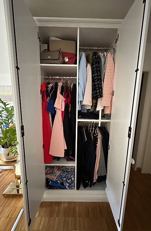 Armadi: Massivholz Kleiderschrank – Usato da Richterswil venduto da chikolina01 1