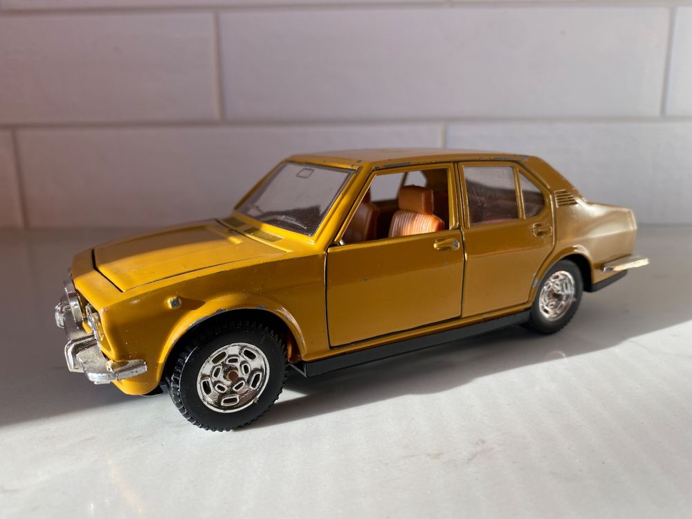 Mebetoys A76 Alfetta Grise 1/43 - Modèle Avec Parties Ouvrantes, Boîte état Moyen, Italie