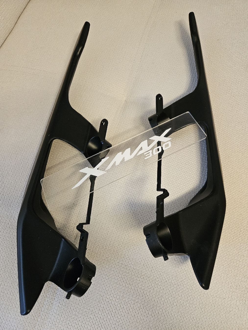 Yamaha Tutti pezzi di ricambio per scooter: Xmax 300 Verkleidungsteile schwarz – Nuovo e nell'imballaggio originale da Obernau venduto da elk_8s9y