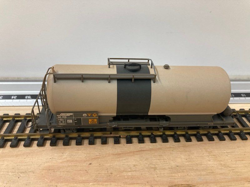 Bemo Modelleisenbahnen: Bemo H0m 2285 115 Kesselwagen vierachsig RhB Uah 8135 – Neu (gemäss Beschreibung) aus Brislach von ModellbahnDepot 2