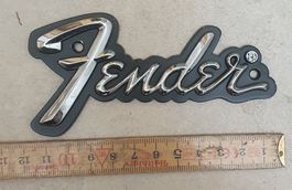 FENDER amp Plakette
