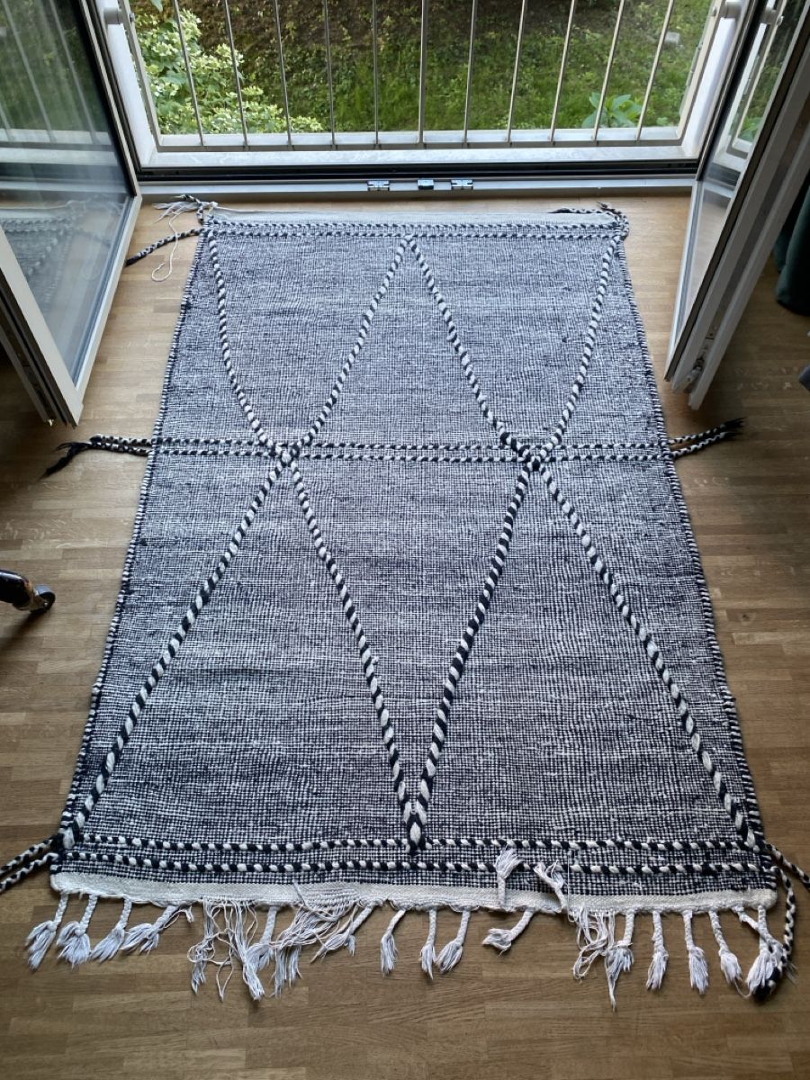 Tappeti: Teppich, Grau/Weiss – Usato da Zürich venduto da honey-k