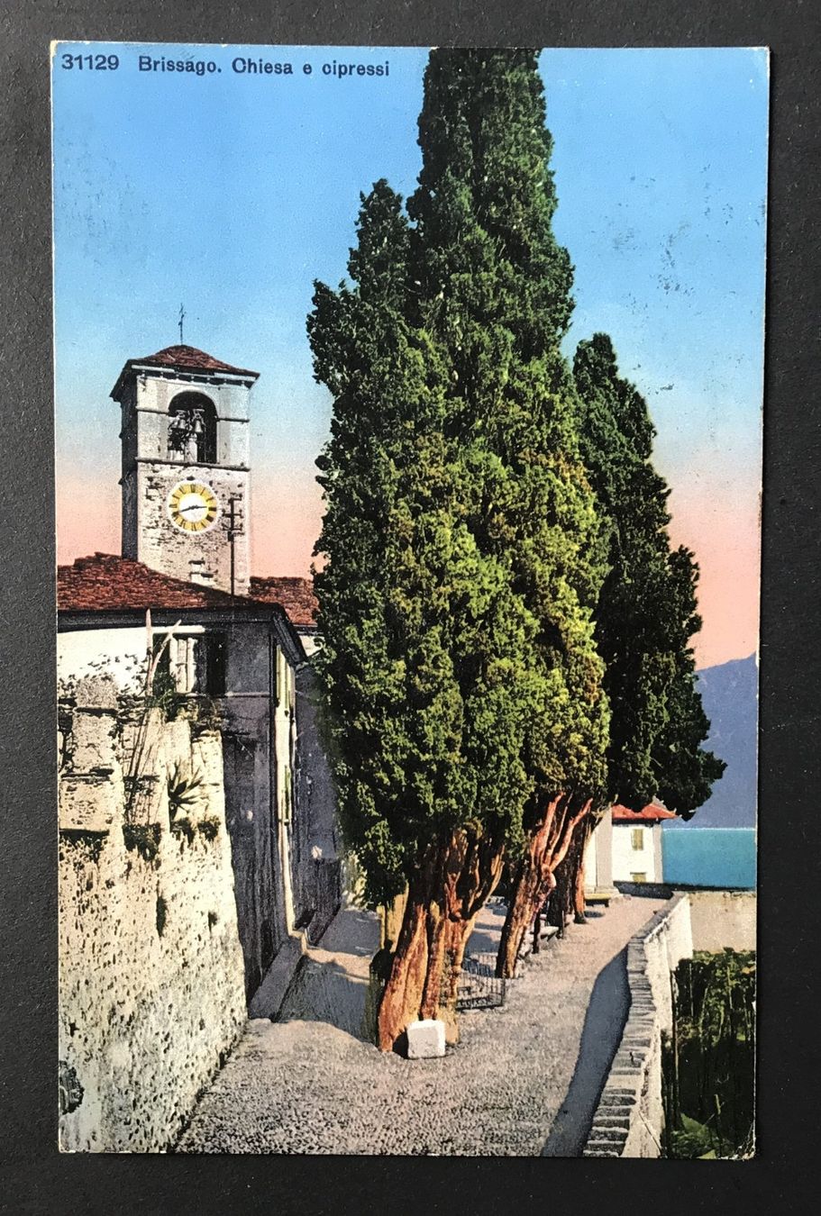 Cartes postales: ALTE ANSICHTSKARTE BRISSAGO CHIESA E CIPRESSI – D'occasion à Ostermundigen par wini63