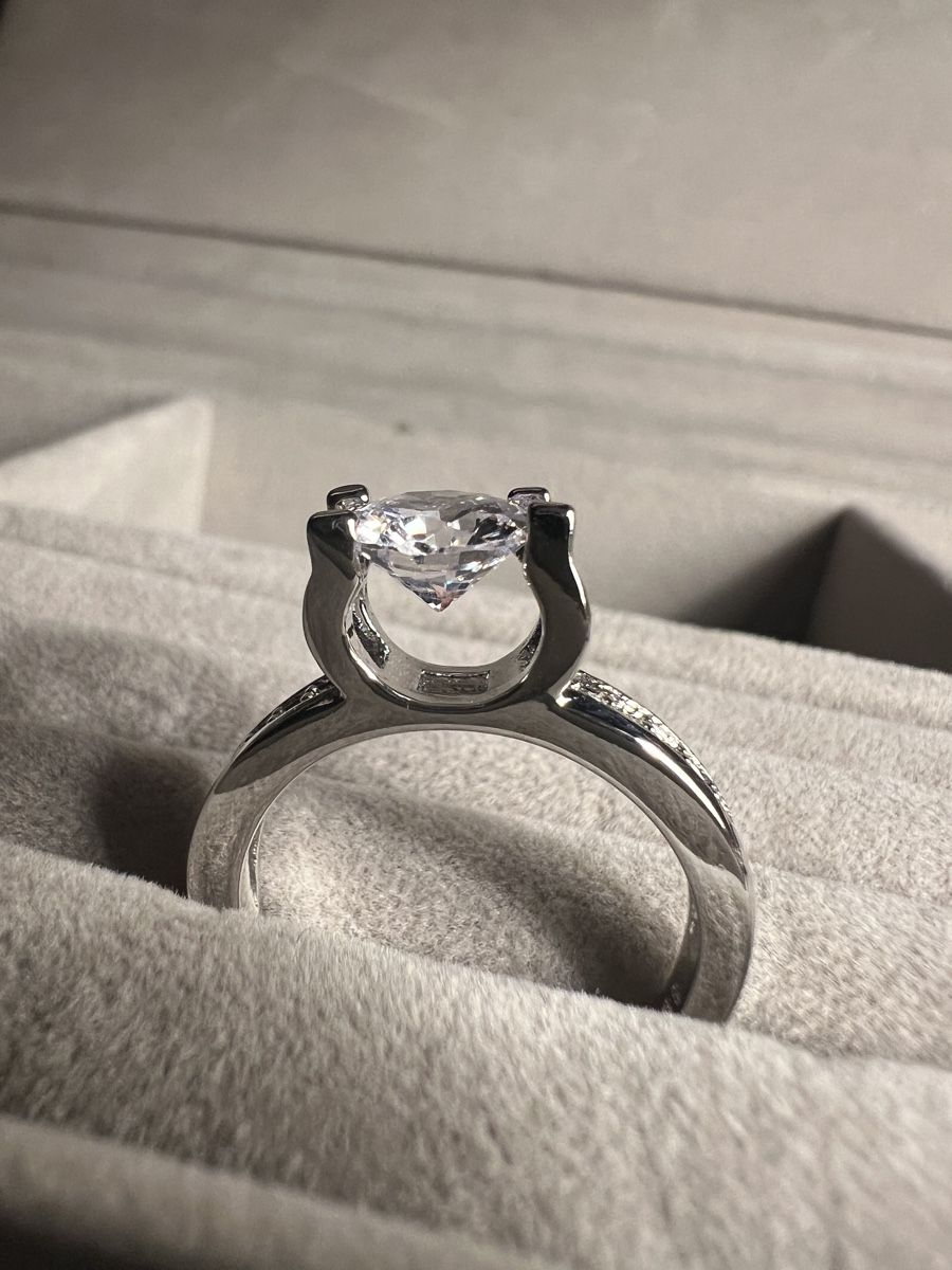 Anelli: Ring Solitär – Usato da Ebertswil venduto da Aayra 2