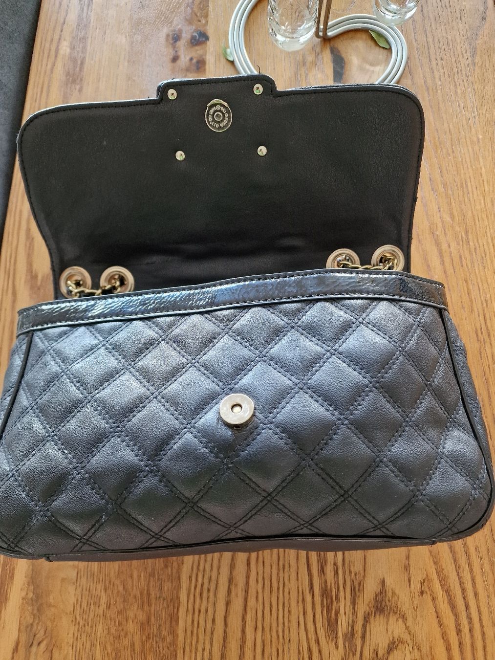 Guess Borse da donna: magnifique sac  Guess – Usato da Cheseaux sur Lausanne venduto da pan_skd5 5