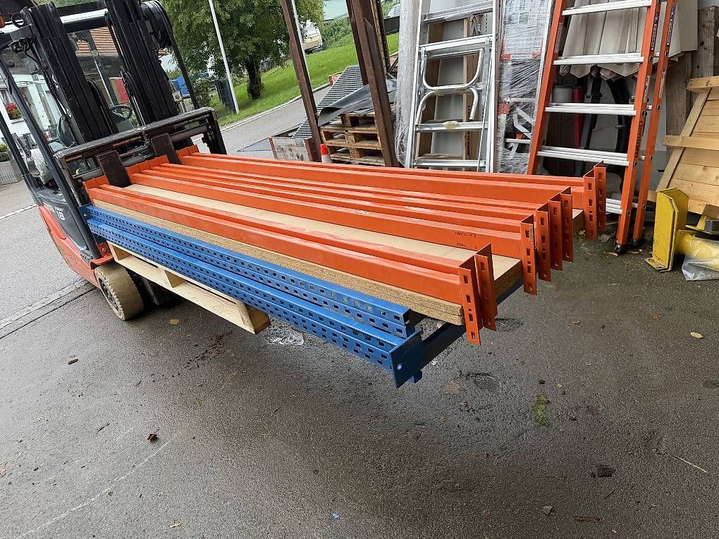 Scaffali: Palettenregal inkl Spanplatte 560x80xH250cm – Usato da Necker venduto da liq24 1