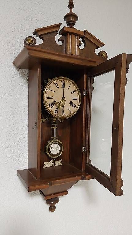 Uhren: Antike Wanduhr – Gebraucht aus Kriens von ENotte 1
