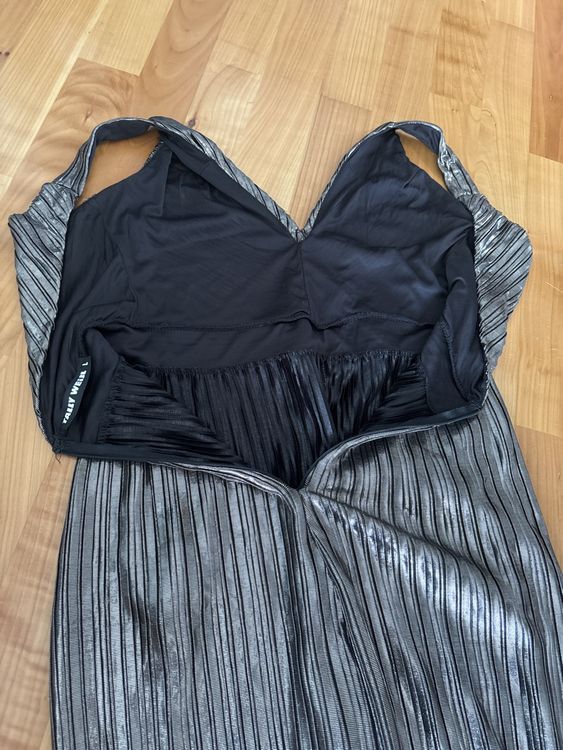 Jumpsuits: Jump-suit, in Silberoptik, Tally Weijl GrL – Gebraucht aus Adligenswil von Leonie_01 2