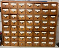 Seltener Vintage-Schubladenstock mit 56 Schubladen