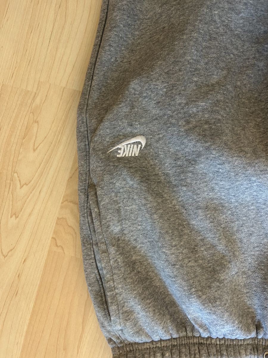 Nike Hosen: NIKE Trainerhose Grösse S – Neu (gemäss Beschreibung) aus Gattikon von luc_69m6 1