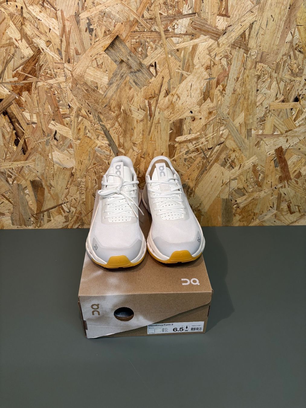 On Scarpe da donna: ON Cloudnova Form 2 *NEU* Grösse 37.5 – Nuovo e nell'imballaggio originale da Geuensee venduto da Powdersnow83 1