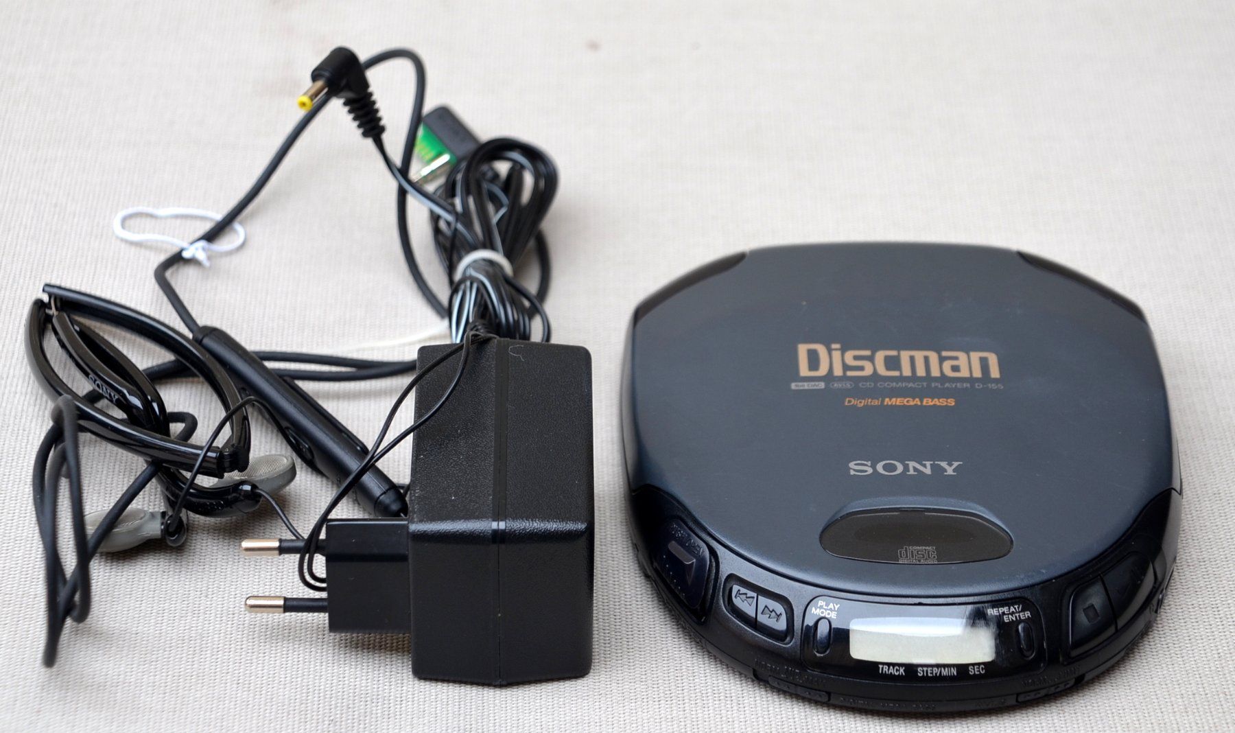 Sony Lettore multimediale portatile: Discman Sony Discman D-155 – Usato da Collonges venduto da arashee 1