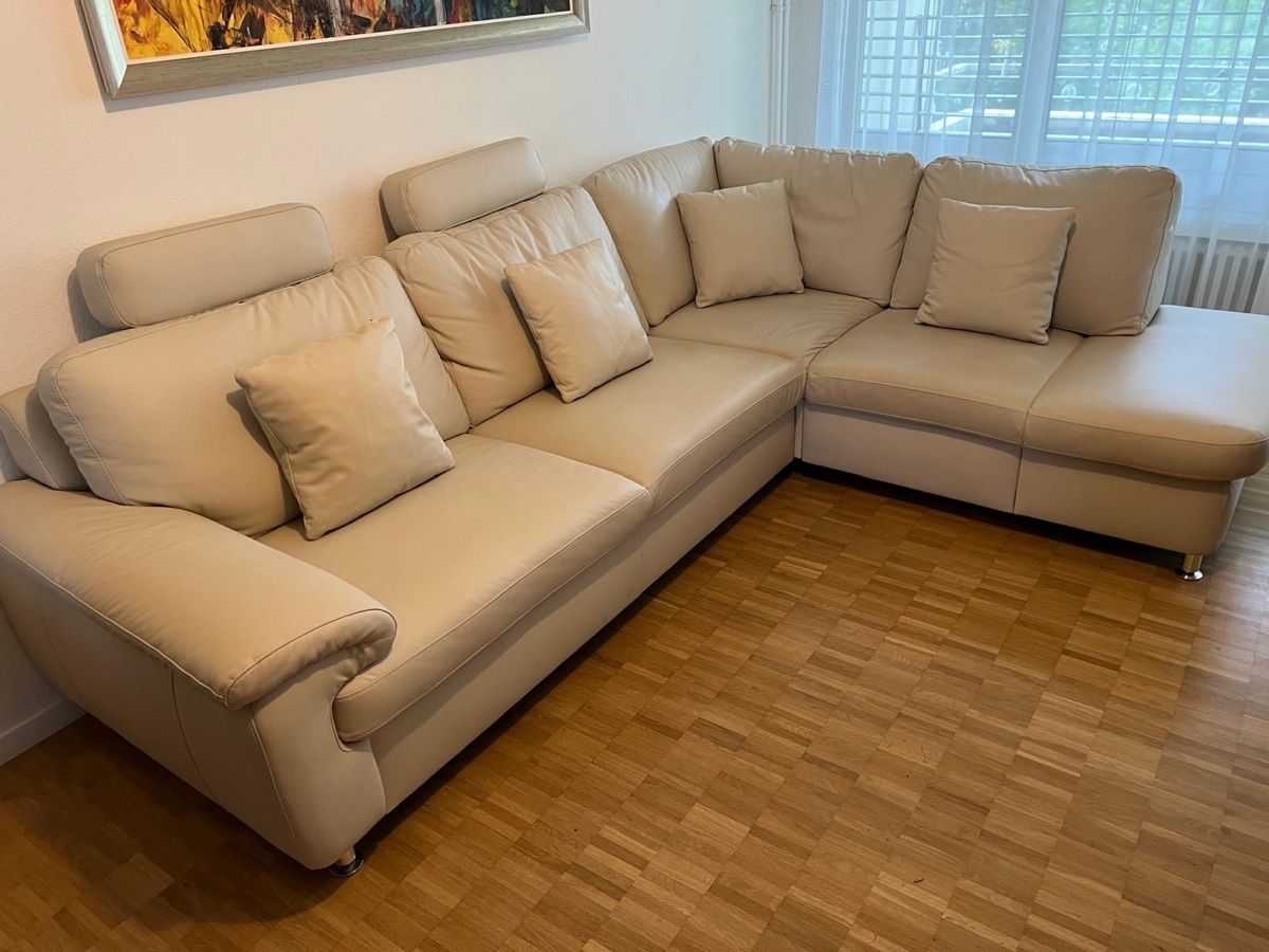 Sofas: Ledersofa Ecksofa ecru/beige – Gebraucht aus Zürich von CyMaMu 1