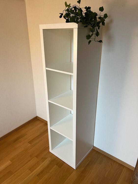 Elegantes Kallax Regal 4x1 Bild