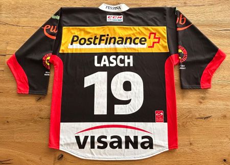 Eishockey: SC Bern Shirt von Nr. 19 Ryan Lasch