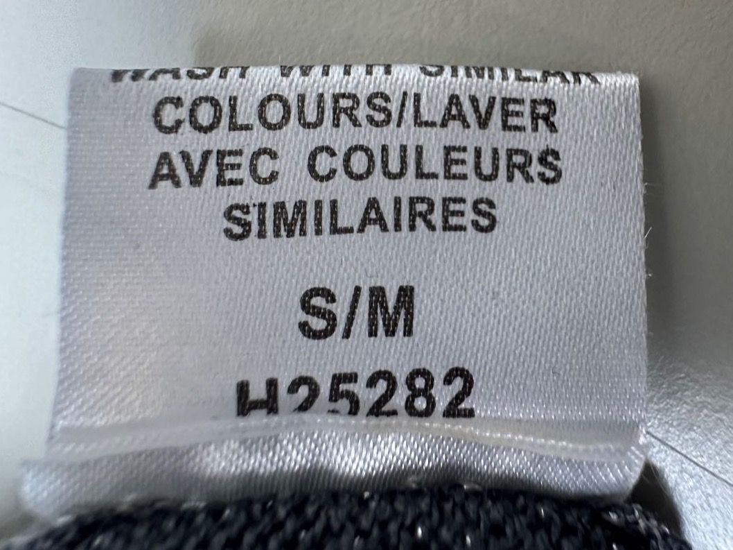 Pullover & Sweatshirts: Verspielter Lurexpullover – Neu (gemäss Beschreibung) aus Leuk-Stadt von 2thcircle 8