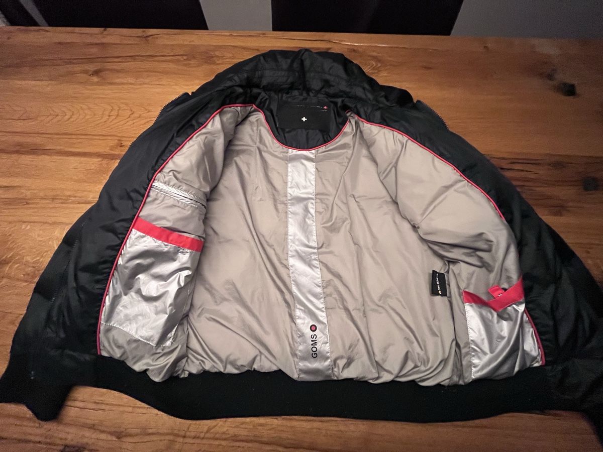 Jacken: Daunenjacke Silvertag, Model Goms, Grösse S – Gebraucht aus Walenstadt von Stregab 1