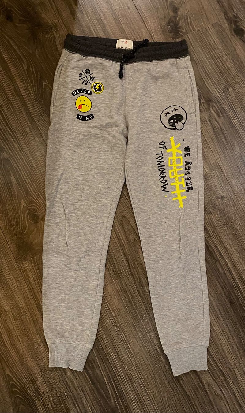 Zara Pantaloni: Training Zara 140 – Usato da Chermignon-Bas venduto da mioumiou35