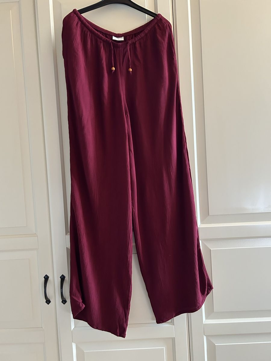 Pantalons: Hose pageone, bordeauxrot, Grösse S – Neuf (Voir description) à Diessenhofen par Bmaurice 1