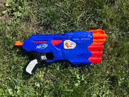 NERF DUAL STRIKE