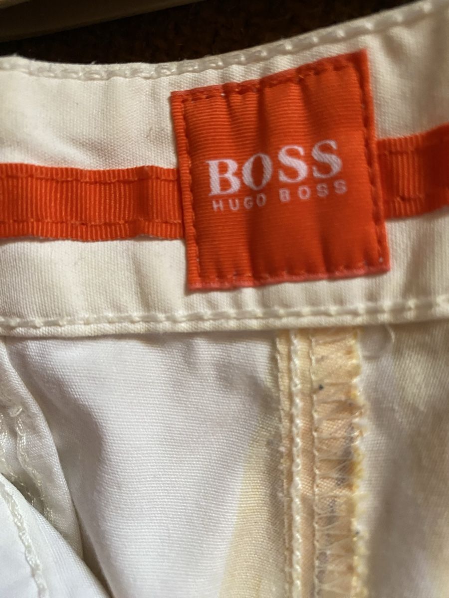Hugo Boss Pantaloni: Bermuda coton rayés Hugo Boss 52 – Usato da Geneve venduto da Monthoux13 2