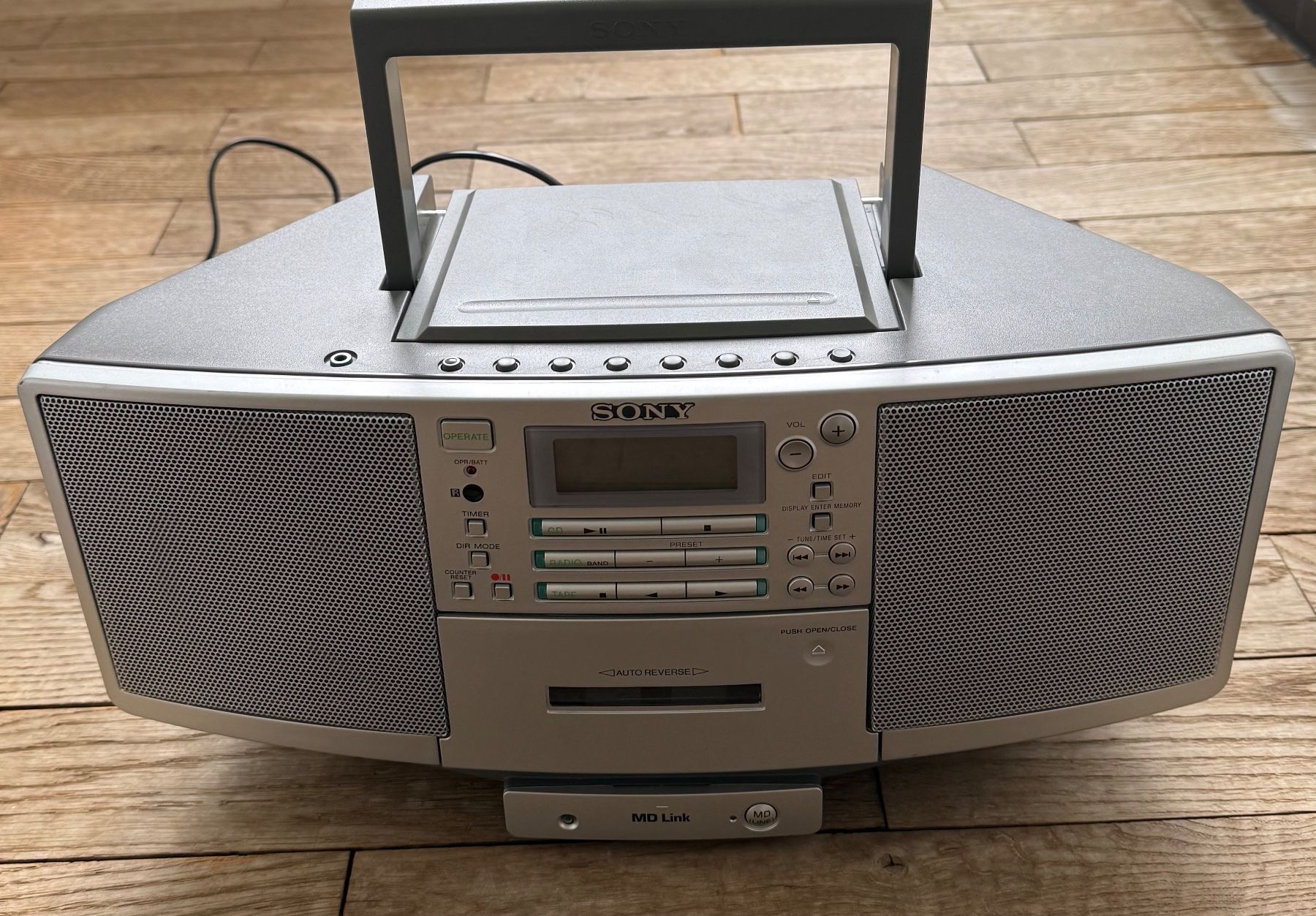 Sony Lettore multimediale & Streamer: Sony CD / Kassettengerät Modell ZS-D5 – Usato da Luzern venduto da Mamutpe