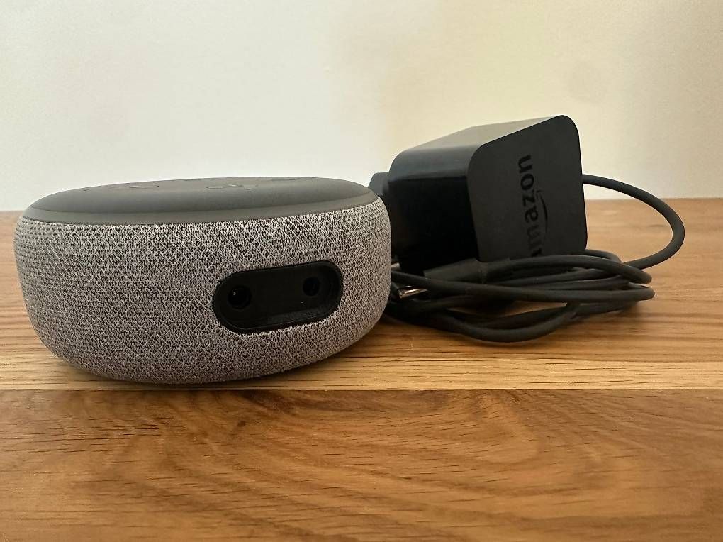 Amazon Haut-parleurs: 3x Amazon Echo Dot (3. Gen.) mit Netzteil | Alexa – D'occasion à Basel par knuttli 2