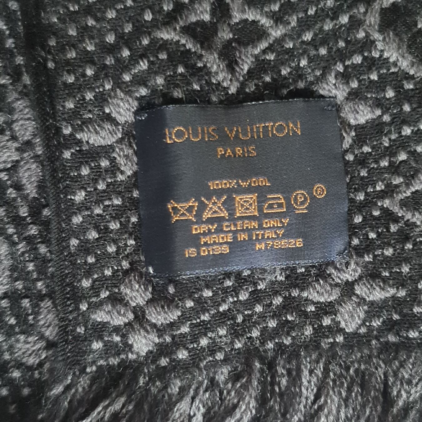 Louis Vuitton Foulards, Tücher & Schals: Écharpe Monogram Classic - Louis Vuitton – Gebraucht aus Renens VD von del_t2kx 1