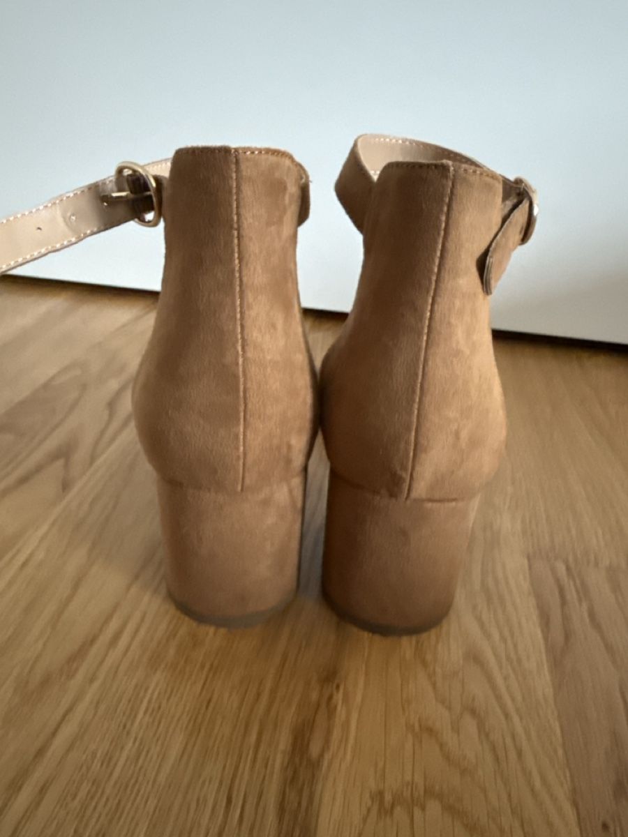 Graceland Scarpe da donna: Schuhe – Nuovo (secondo la descrizione) da Kriens venduto da g_b_mk7j 1