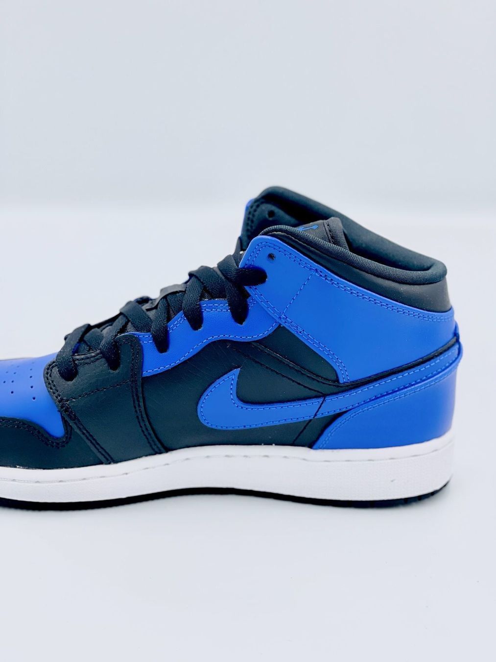 Jordan Scarpe da donna: Nike Air Jordan 1 Mid GS Hyper Royal EU 39 – Nuovo e nell'imballaggio originale da Erlinsbach venduto da sasneakers 3