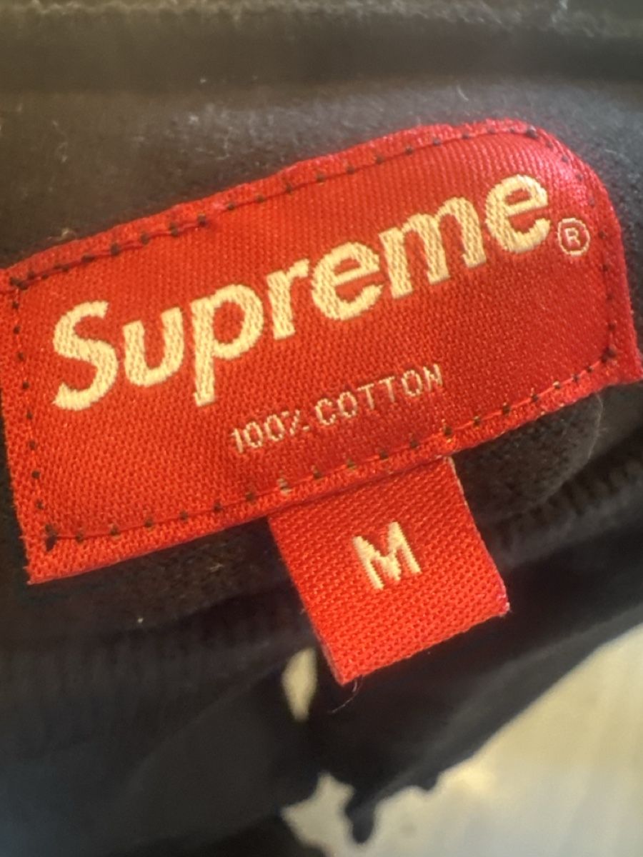 Pullover & Sweatshirts: Supreme Pullover schwarz Grösse M – Gebraucht aus Heimberg von Lilaloli 1