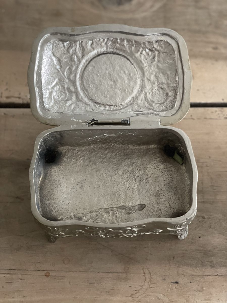 Tutte le decorazioni: Vintage Schatulle mit Romantik Dekor. – Usato da Schaffhausen venduto da marakesch41 1