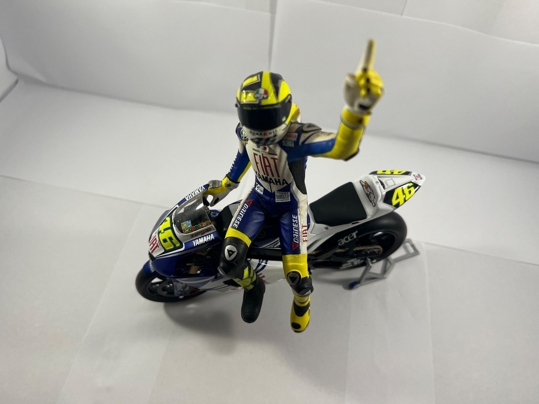Minichamps Kit di modellismo & Modellini statici: Valentino Rossi Lot 15 – Usato da Sergey venduto da Mascotte00 2